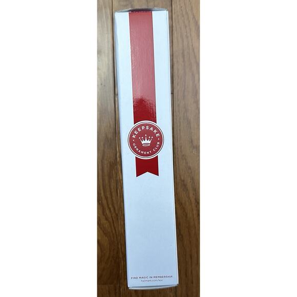 2024 Hallmark Keepsake Ornament Club North Pole Miniature Display Stand NEW - Picture 3 of 5